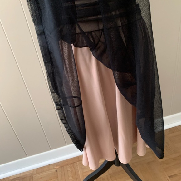 Shape FX cocktail formal dress black mesh over nude lining size 6 GUC - Picture 4 of 16